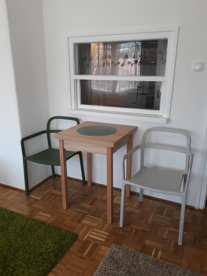 Eszterlanc Apartman Eger Appartement Buitenkant foto